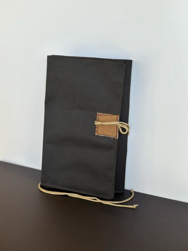 Estuche para pinceles enrollable. 1